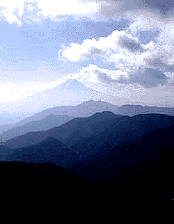 雁腹摺山からの富士山